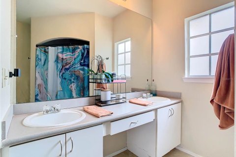 Condo in Lake Mary, Florida, 2 bedrooms  № 1544214 - photo 30