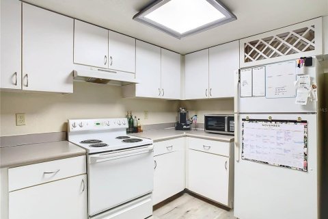 Condo in Lake Mary, Florida, 2 bedrooms  № 1544214 - photo 18