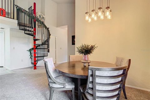 Condo in Lake Mary, Florida, 2 bedrooms  № 1544214 - photo 14