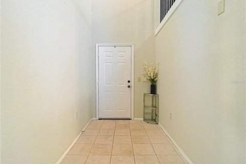 Condo in Lake Mary, Florida, 2 bedrooms  № 1544214 - photo 9