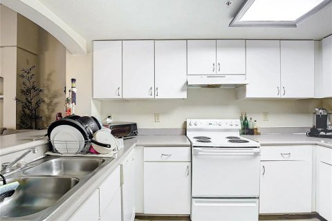 Condo in Lake Mary, Florida, 2 bedrooms  № 1544214 - photo 19