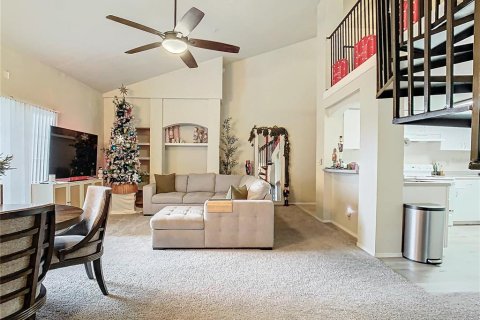 Condo in Lake Mary, Florida, 2 bedrooms  № 1544214 - photo 16