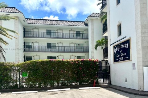 Купить виллу или дом в Форт-Лодердейл, Флорида 1 спальня, 42.64м2, № 1957228 - фото 17