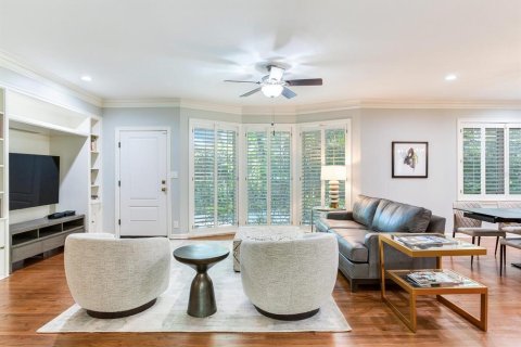 Villa ou maison à louer à Tampa, Floride: 2 chambres, 216.37 m2 № 2416641 - photo 17