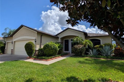 Villa ou maison à louer à Apollo Beach, Floride: 4 chambres, 222.41 m2 № 1884457 - photo 2