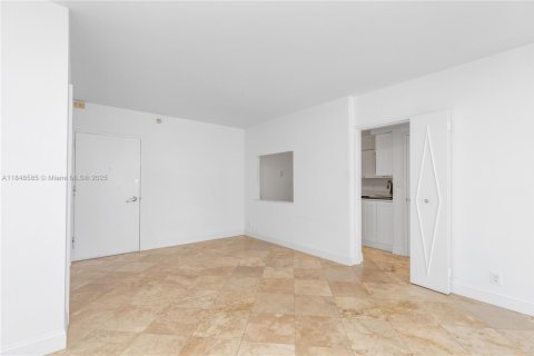 Купить кондоминиум в Майами-Бич, Флорида 2 спальни, 95.69м2, № 1849063 - фото 8