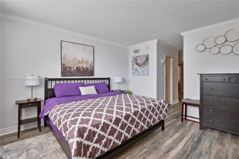Condo in Sunny Isles Beach, Florida, 1 bedroom  № 1941753 - photo 16