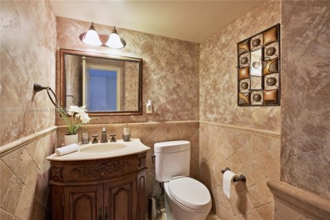 Condo in Sunny Isles Beach, Florida, 1 bedroom  № 1941753 - photo 22