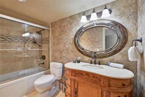 Condo in Sunny Isles Beach, Florida, 1 bedroom  № 1941753 - photo 19