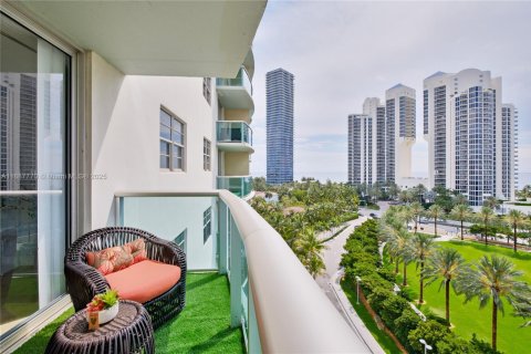 Condo in Sunny Isles Beach, Florida, 1 bedroom  № 1941753 - photo 6