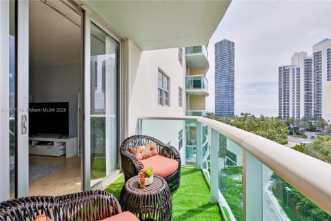 Condo in Sunny Isles Beach, Florida, 1 bedroom  № 1941753 - photo 5