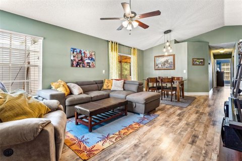 Casa en alquiler en Palm Harbor, Florida, 3 dormitorios, 104.42 m2 № 1879190 - foto 3