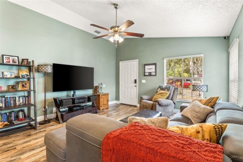 Casa en alquiler en Palm Harbor, Florida, 3 dormitorios, 104.42 m2 № 1879190 - foto 5