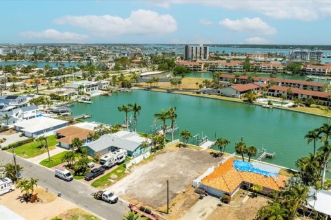 Land in Treasure Island, Florida № 1719215 - photo 10