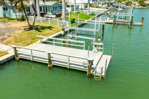 Land in Treasure Island, Florida № 1719215 - photo 6