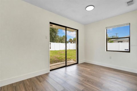 Villa ou maison à vendre à Merrit Island, Floride: 4 chambres, 135.64 m2 № 2414052 - photo 21