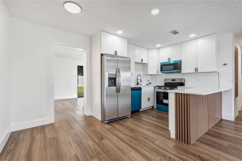 Villa ou maison à vendre à Merrit Island, Floride: 4 chambres, 135.64 m2 № 2414052 - photo 5