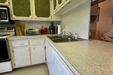 Condominio en venta en Hallandale Beach, Florida, 1 dormitorio, 77.11 m2 № 1748064 - foto 6