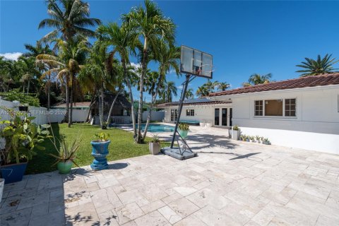 Villa ou maison à vendre à Miami, Floride: 5 chambres, 262.26 m2 № 2346643 - photo 20