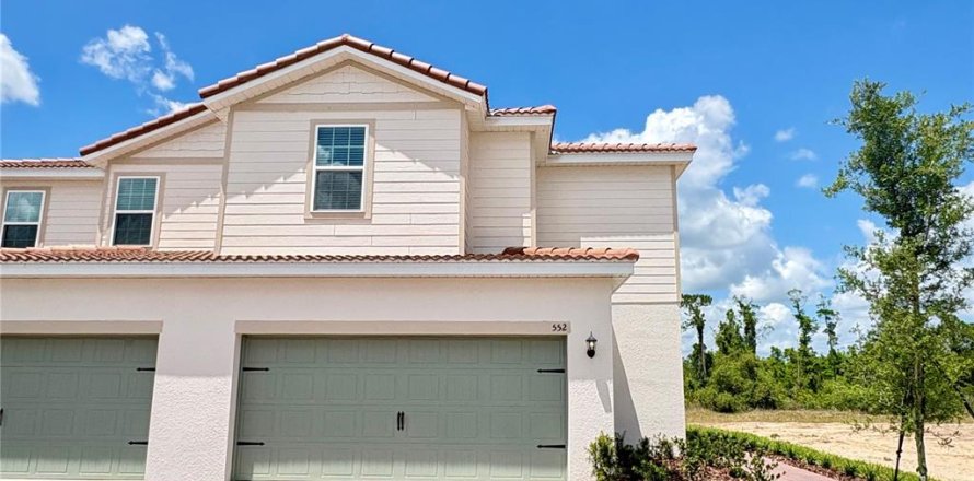 Townhouse in Poinciana, Florida 3 bedrooms, 166.76 sq.m. № 2143027
