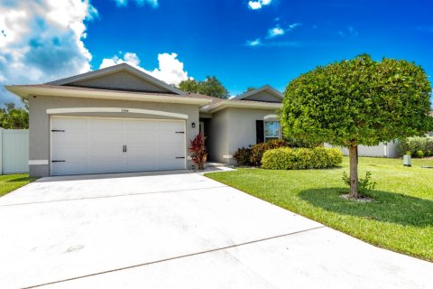 Casa en alquiler en St. Lucie, Florida, 3 dormitorios, 135.64 m2 № 2171879 - foto 2