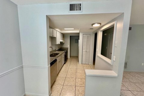 Appartement à louer à Orlando, Floride: 2 chambres, 104.52 m2 № 2157213 - photo 4