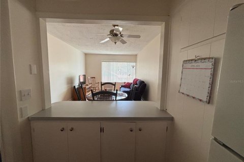 Condo in Lakeland, Florida, 2 bedrooms  № 1788181 - photo 9