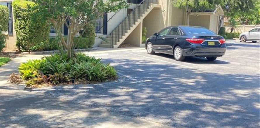 Condo in Lakeland, Florida, 2 bedrooms  № 1788181