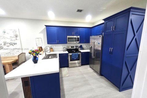 Таунхаус в Хомстед, Флорида 3 спальни, 157.47м2 № 2240643