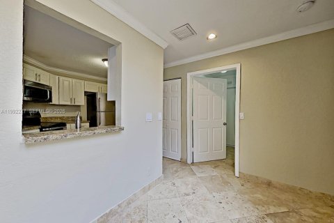 Снять в аренду виллу или дом в Плантация, Флорида 4 спальни, 219.34м2, № 2062845 - фото 3