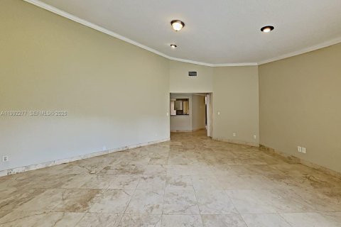 Снять в аренду виллу или дом в Плантация, Флорида 4 спальни, 219.34м2, № 2062845 - фото 9