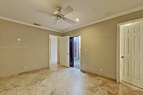 Снять в аренду виллу или дом в Плантация, Флорида 4 спальни, 219.34м2, № 2062845 - фото 13