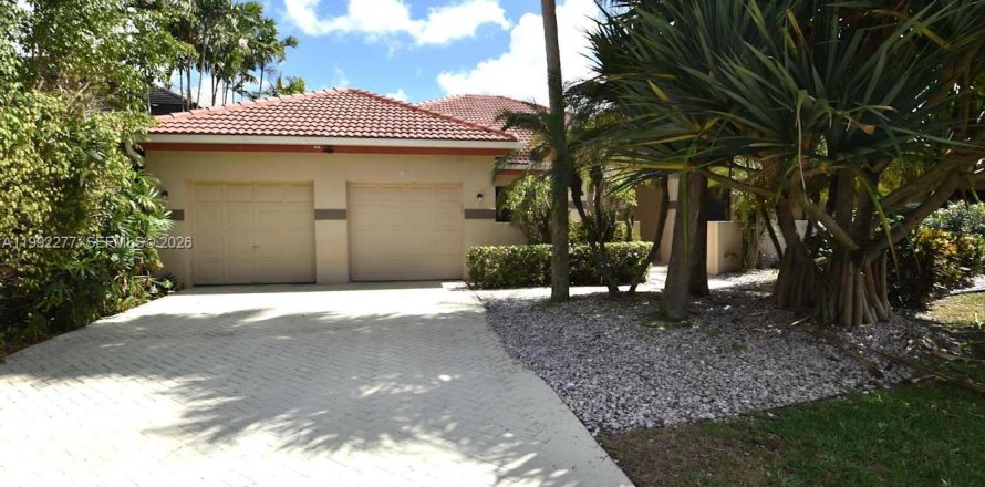 Дом в Плантация, Флорида 4 спальни, 219.34м2 № 2062845