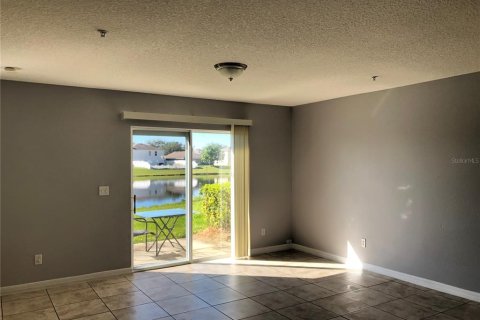 Touwnhouse à louer à Orlando, Floride: 3 chambres, 138.89 m2 № 2117992 - photo 7