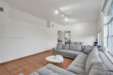 Villa ou maison à louer à Miami, Floride: 3 chambres, 147.62 m2 № 2001259 - photo 9