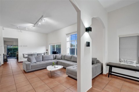 Villa ou maison à louer à Miami, Floride: 3 chambres, 147.62 m2 № 2001259 - photo 7