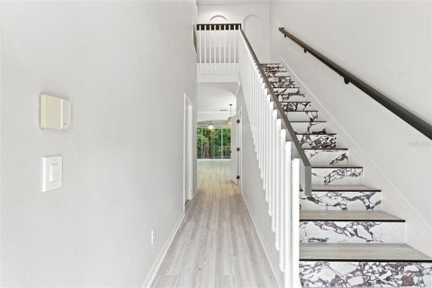 Adosado en venta en Oviedo, Florida, 4 dormitorios, 195.37 m2 № 2360435 - foto 4