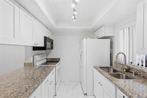 Touwnhouse à vendre à Tampa, Floride: 2 chambres, 86.21 m2 № 1851869 - photo 4