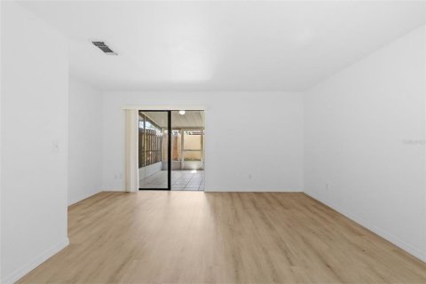 Touwnhouse à vendre à Tampa, Floride: 2 chambres, 86.21 m2 № 1851869 - photo 17