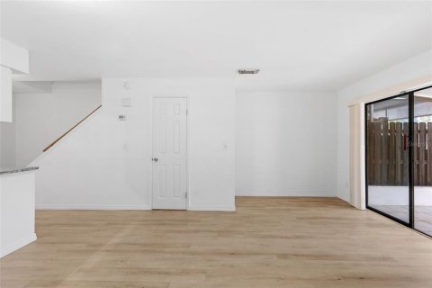 Touwnhouse à vendre à Tampa, Floride: 2 chambres, 86.21 m2 № 1851869 - photo 14