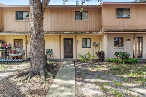 Touwnhouse à vendre à Tampa, Floride: 2 chambres, 86.21 m2 № 1851869 - photo 1