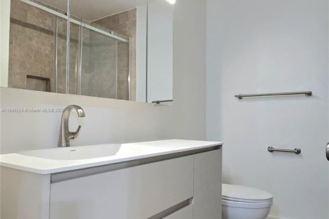 Condominio en venta en Hollywood, Florida, 2 dormitorios, 81.75 m2 № 1936482 - foto 10