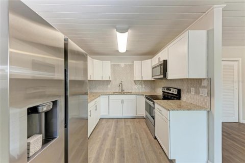 Купить коммерческую недвижимость в Венеция, Флорида 2 спальни, 167.78м2, № 1598652 - фото 14