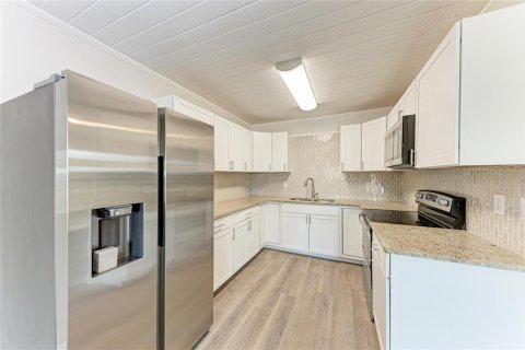 Купить коммерческую недвижимость в Венеция, Флорида 2 спальни, 167.78м2, № 1598652 - фото 12