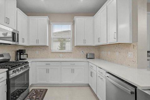 House in Sarasota, Florida 2 bedrooms, 142.14 sq.m. № 2232795 - photo 9