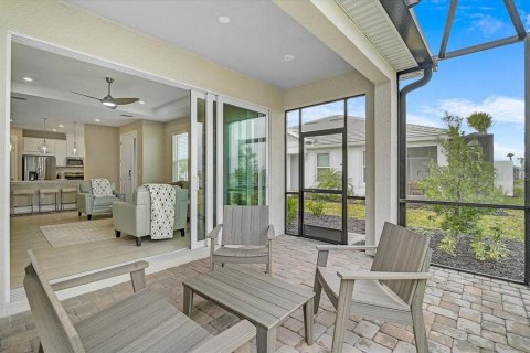 House in Sarasota, Florida 2 bedrooms, 142.14 sq.m. № 2232795 - photo 24
