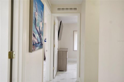 Villa ou maison à louer à Bartow, Floride: 4 chambres, 195.84 m2 № 1766037 - photo 11