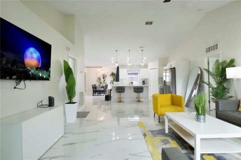 Villa ou maison à louer à Bartow, Floride: 4 chambres, 195.84 m2 № 1766037 - photo 2