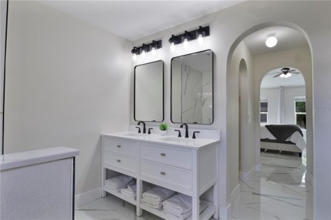 Villa ou maison à louer à Bartow, Floride: 4 chambres, 195.84 m2 № 1766037 - photo 30