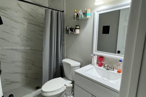 Купить виллу или дом в Тамарак, Флорида 2 спальни, 104.79м2, № 2028239 - фото 8